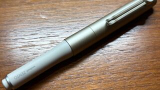 uniball ZENTO シグニチャーにシャンパンゴールド追加 